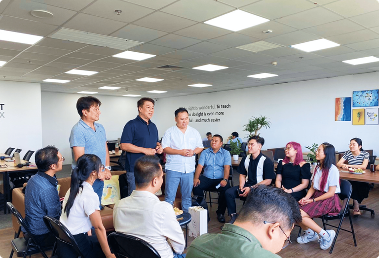 Welcome BlueOC japan to visit BlueOC Vietnam office.png